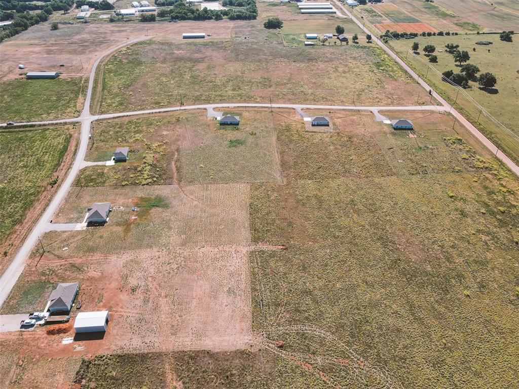 8500 Centennial Farms Drive Property Photo 5