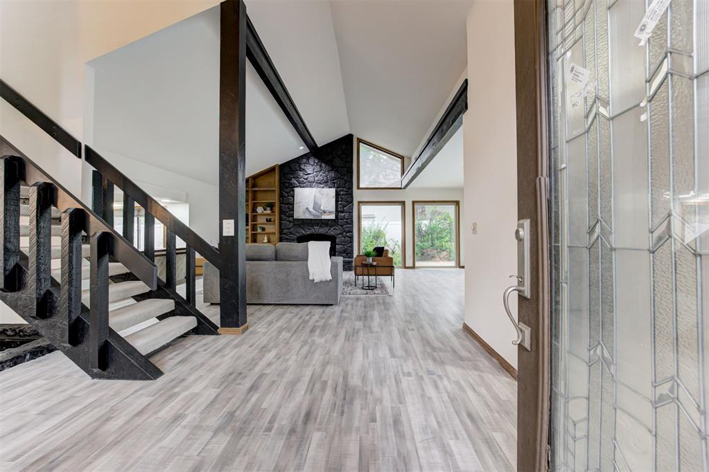 3021 Raintree Road Property Photo 3