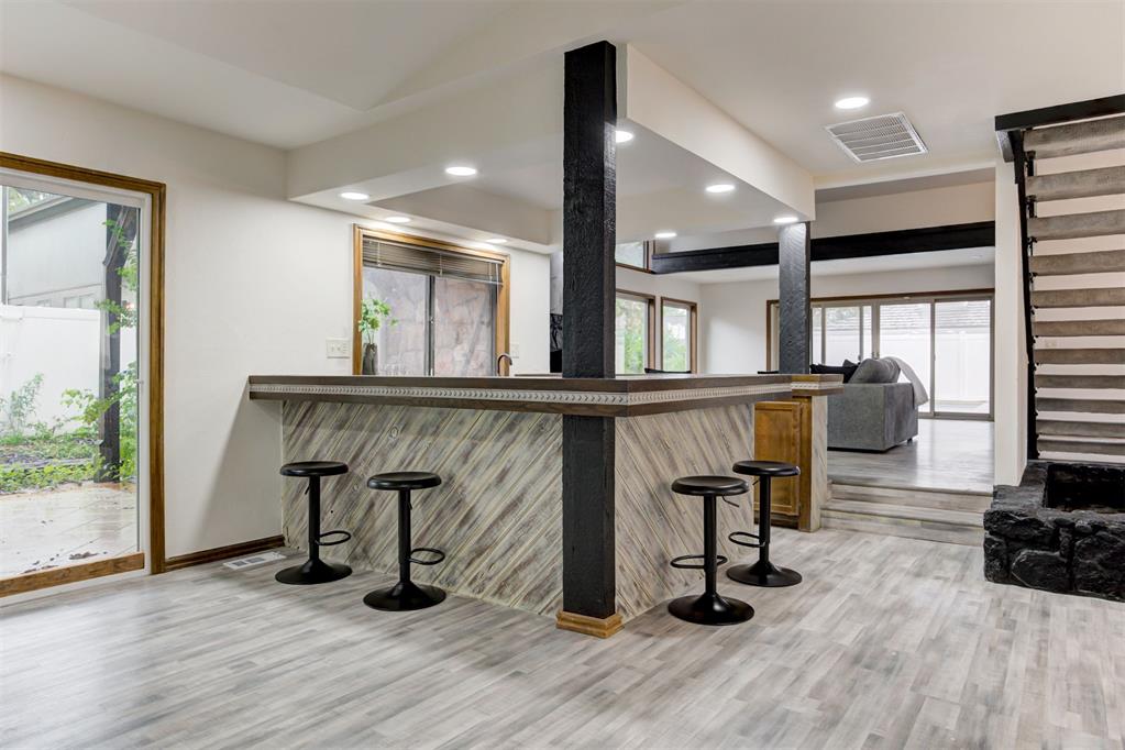 3021 Raintree Road Property Photo 8