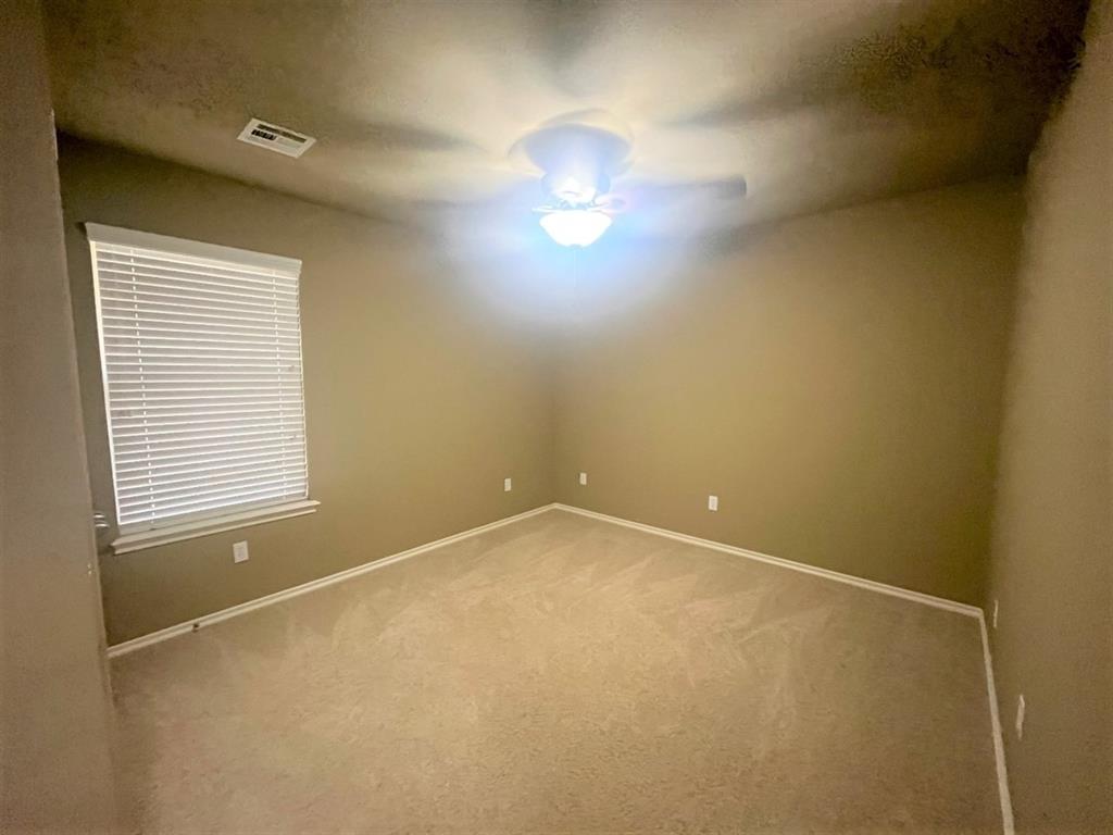 725 Tuscany Way Property Photo 13