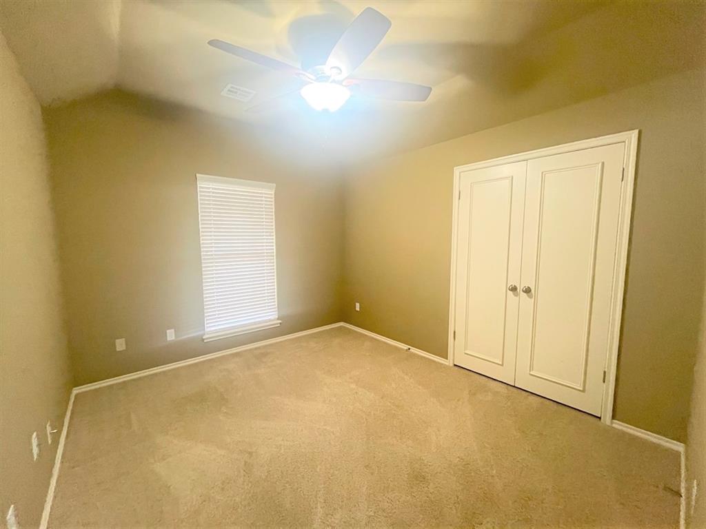 725 Tuscany Way Property Photo 15