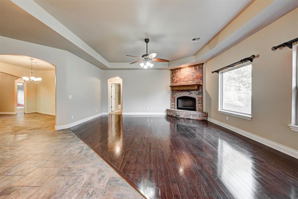 3800 Woodridge Trail Property Photo 10