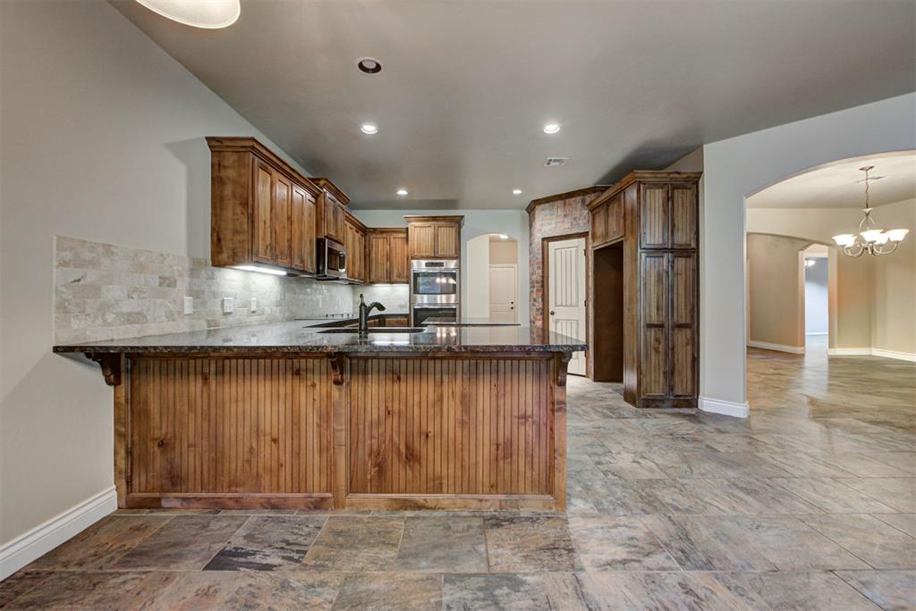 3800 Woodridge Trail Property Photo 12