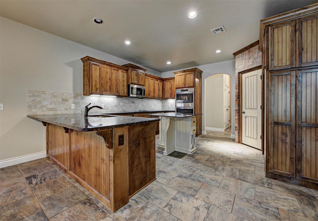 3800 Woodridge Trail Property Photo 13