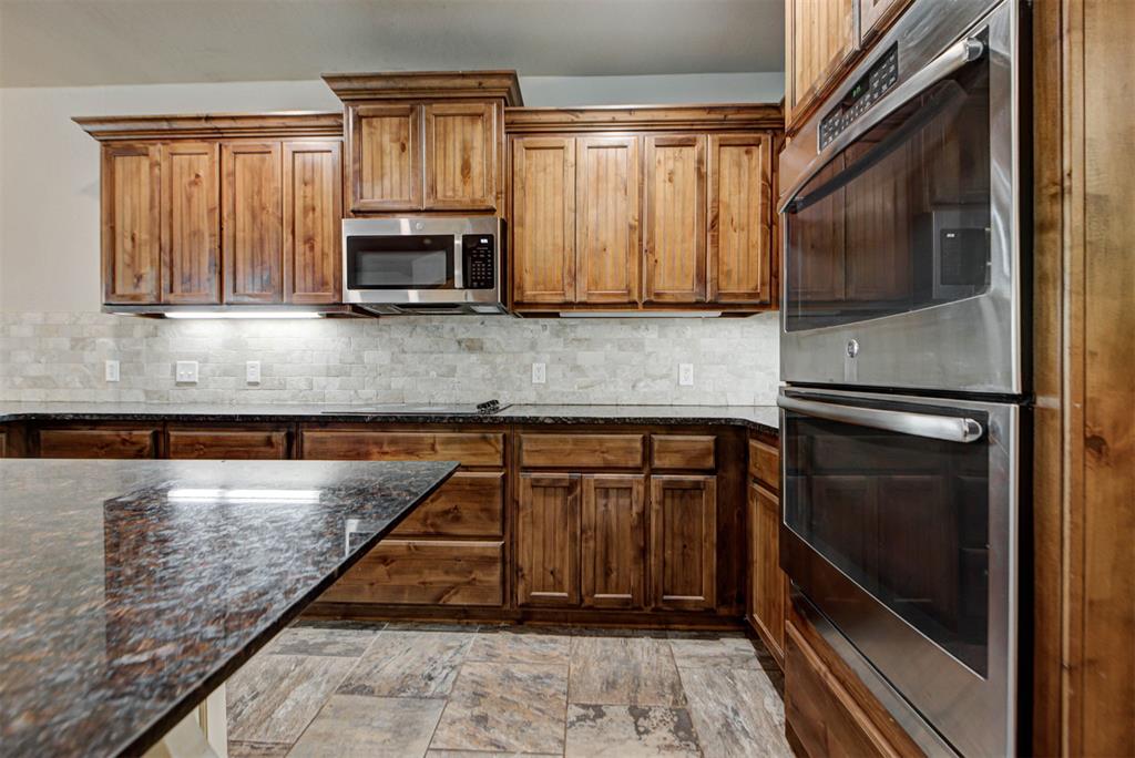 3800 Woodridge Trail Property Photo 18