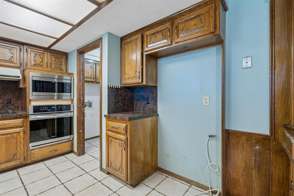 145 W Meade Drive Property Photo 8