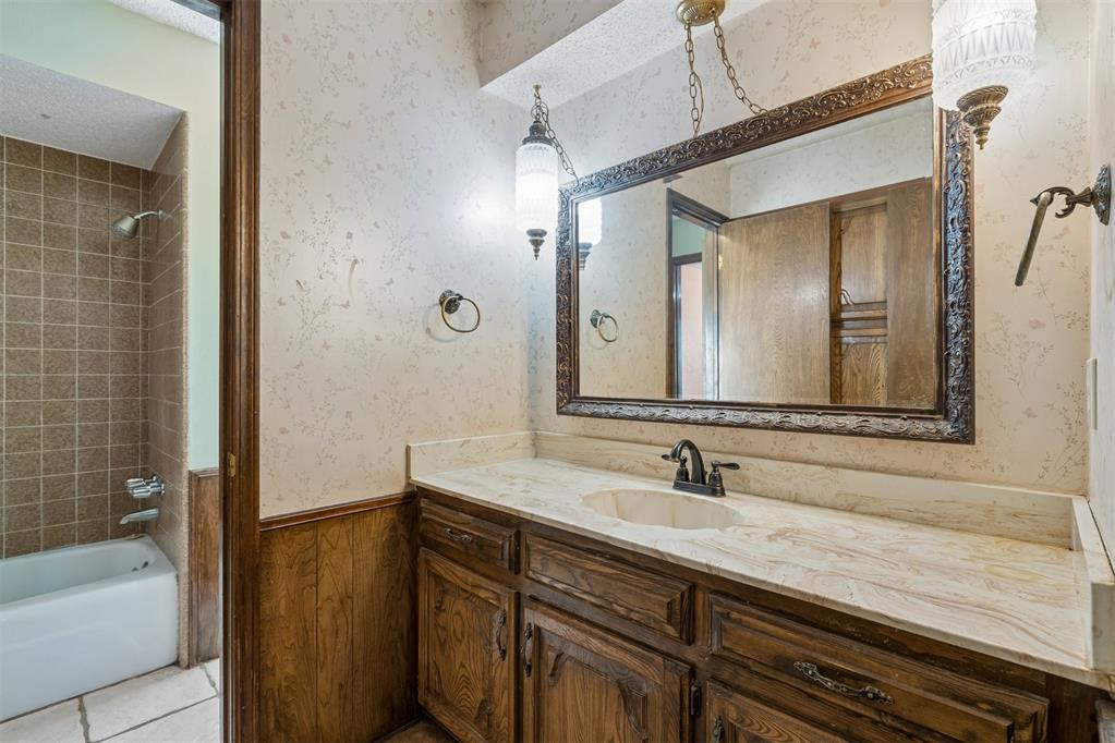 145 W Meade Drive Property Photo 17