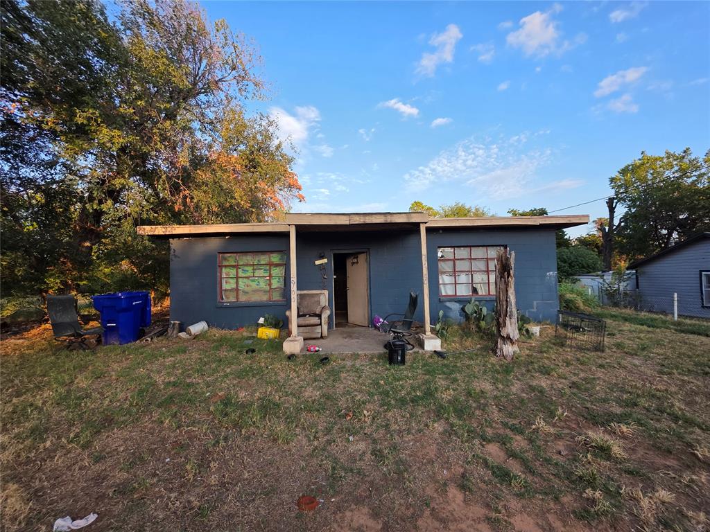 2900 N Shadynook Way Property Photo 1