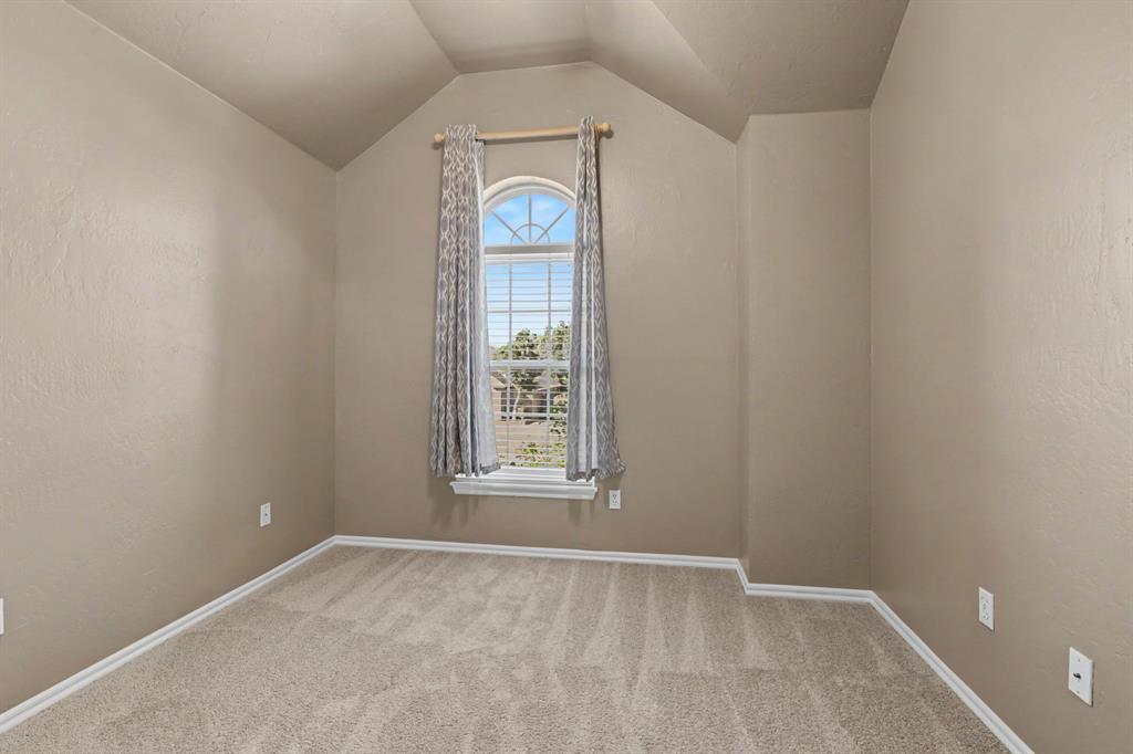 7412 Nw 111th Street Property Photo 29