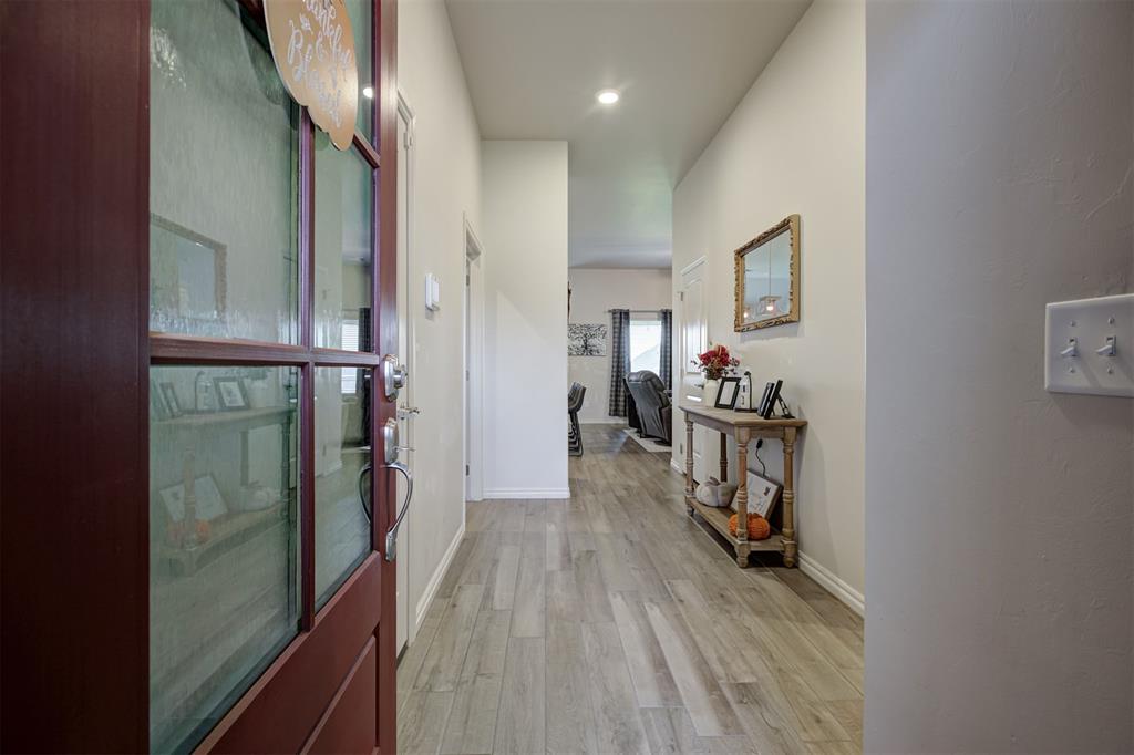 821 Halley Drive Property Photo 6