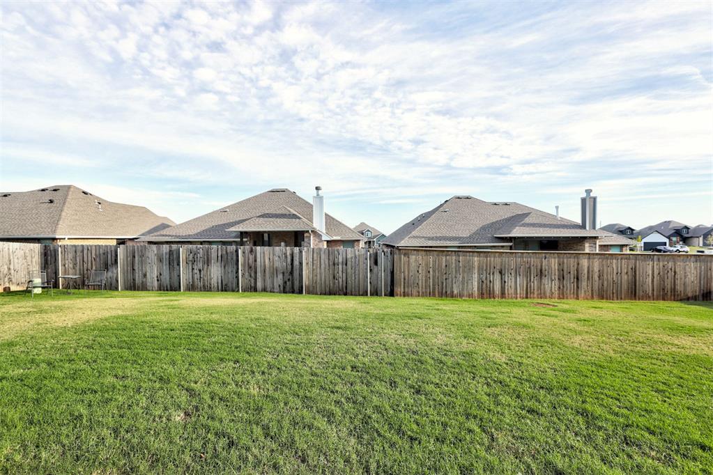 821 Halley Drive Property Photo 44