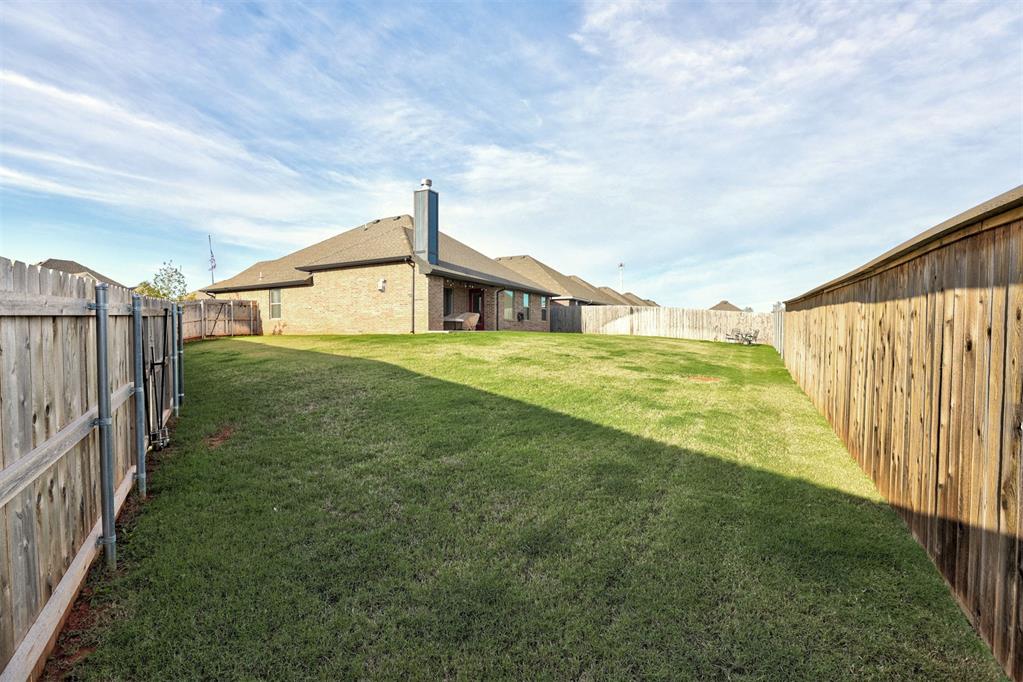 821 Halley Drive Property Photo 47