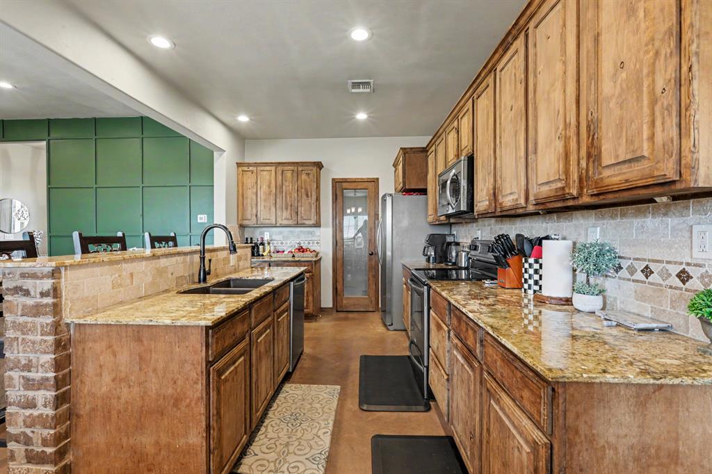 2956 N County Street 2890 Property Photo 14