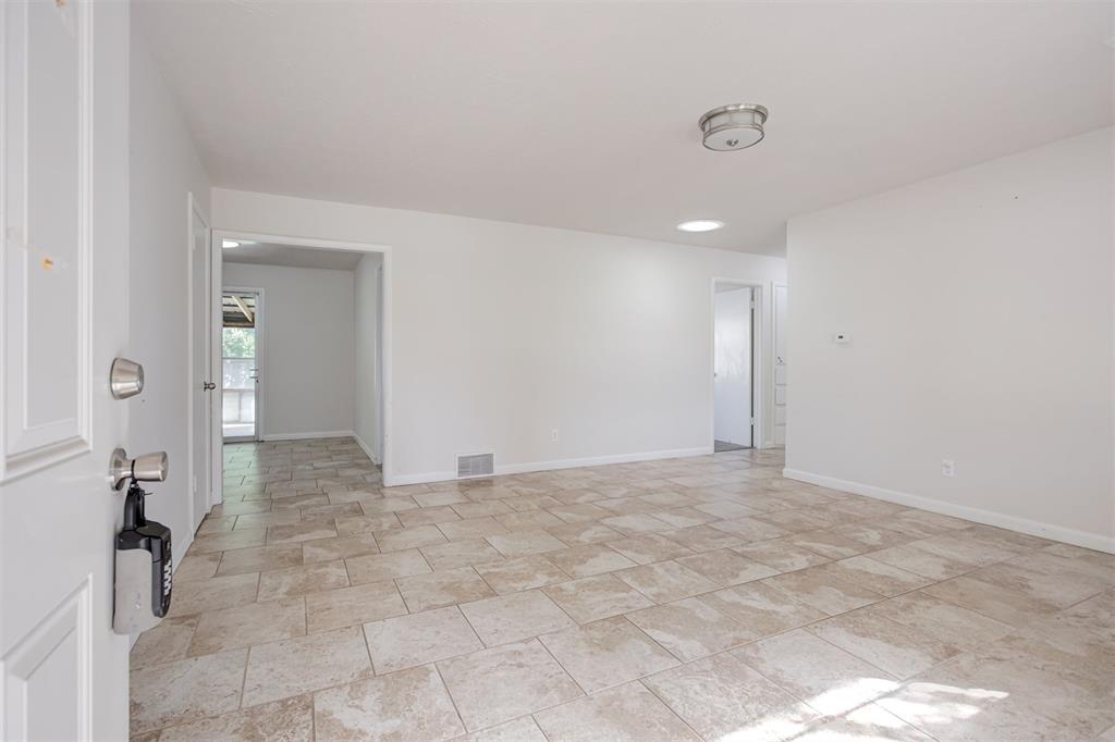 4409 Nw Liberty Street Property Photo 6