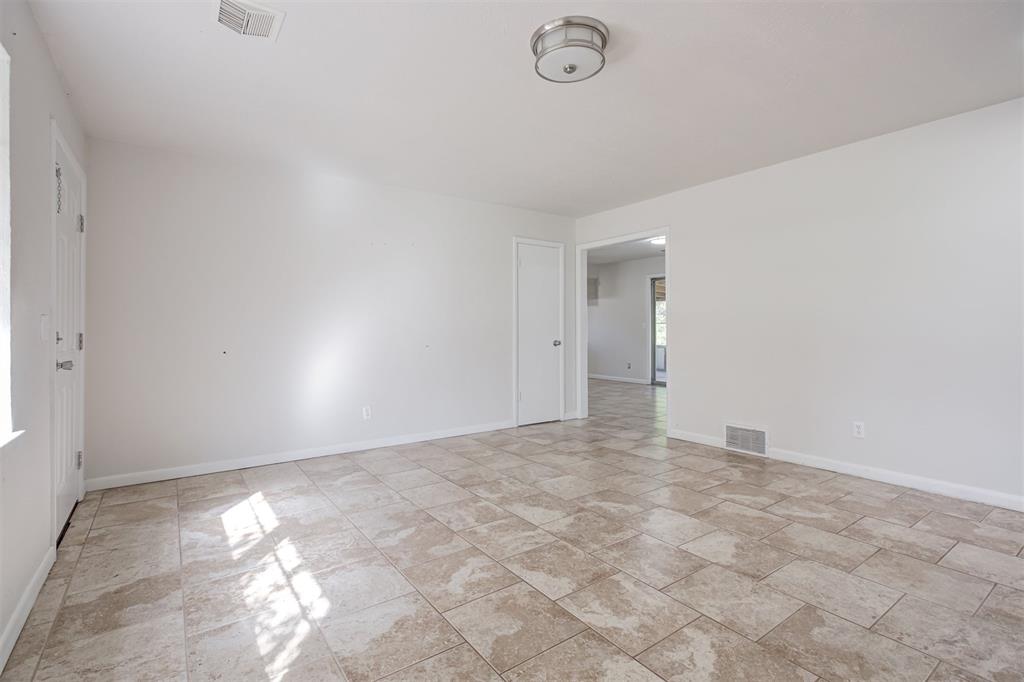 4409 Nw Liberty Street Property Photo 9