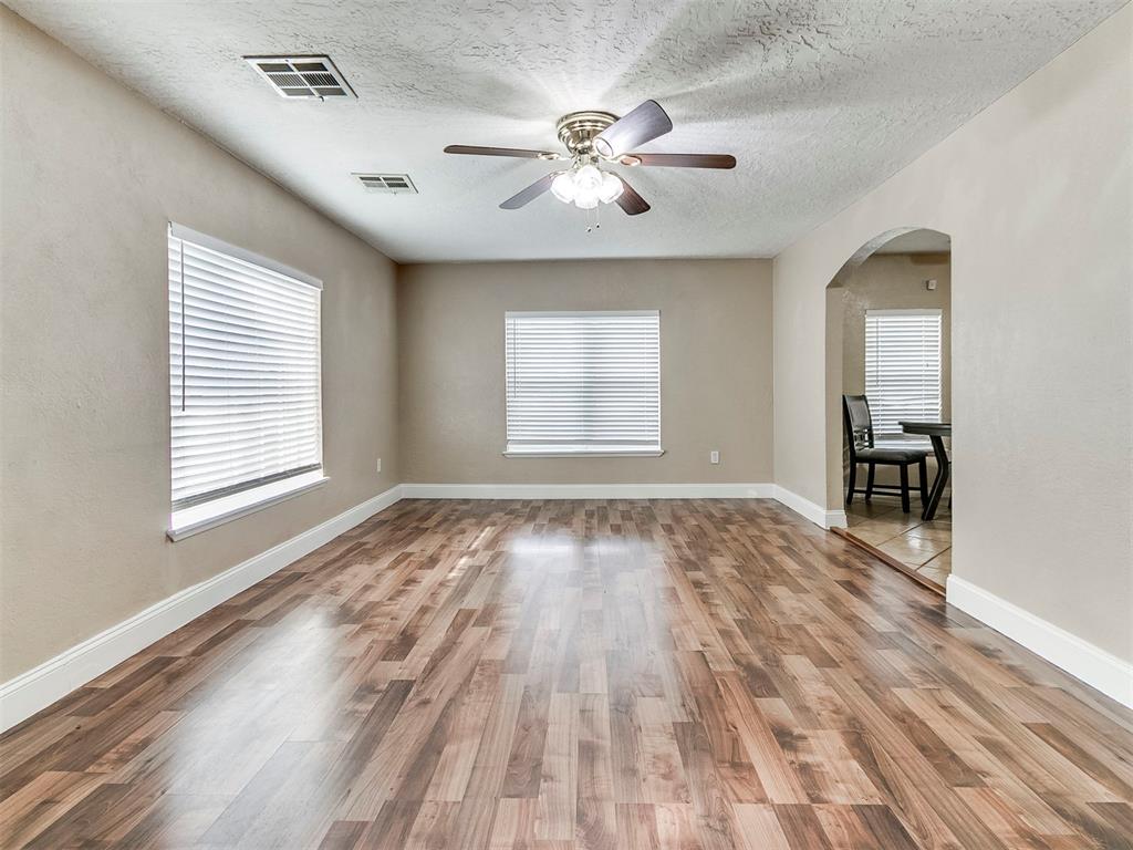 1327 S 16th Street Property Photo 4