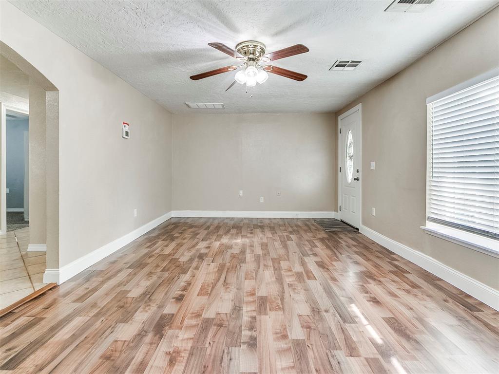 1327 S 16th Street Property Photo 6