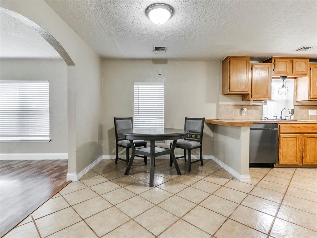 1327 S 16th Street Property Photo 10