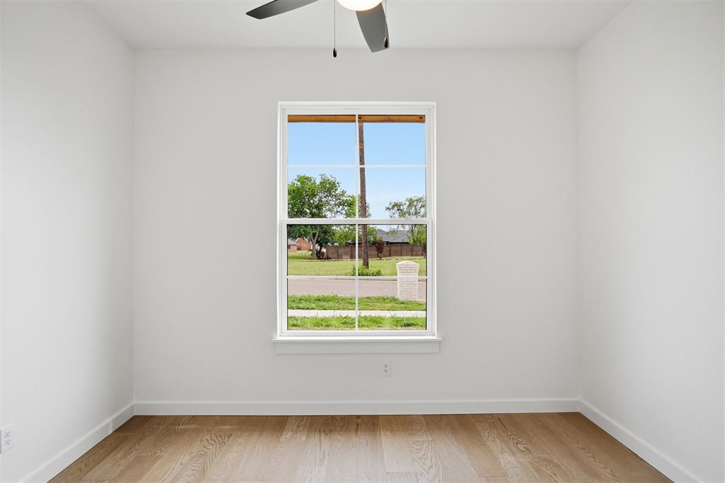 1605 Ne 7th Street Property Photo 5