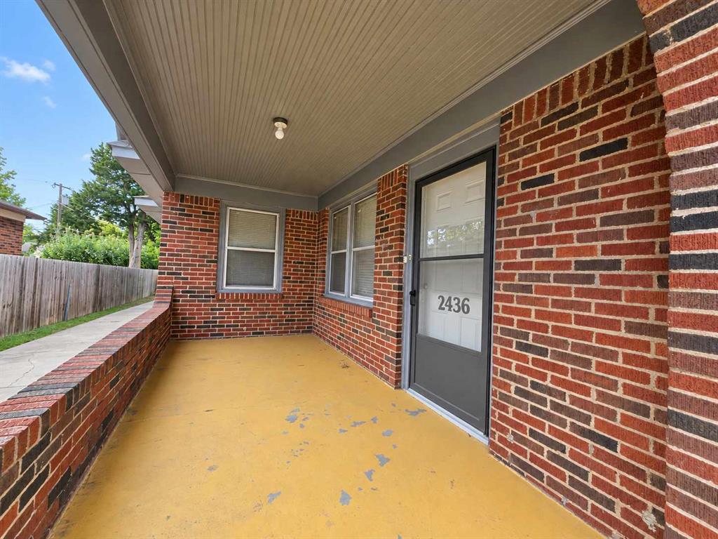 2436 Nw 16th Street Property Photo 2