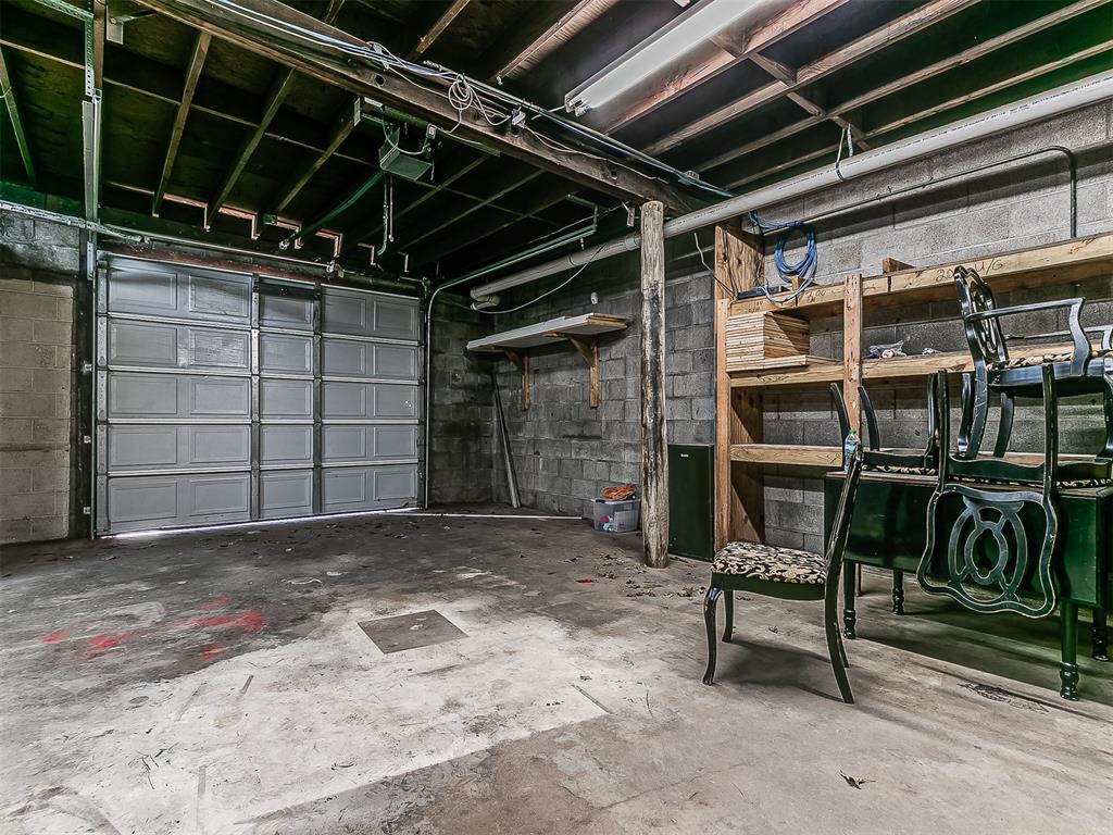 211 E Cleveland Avenue Property Photo 15