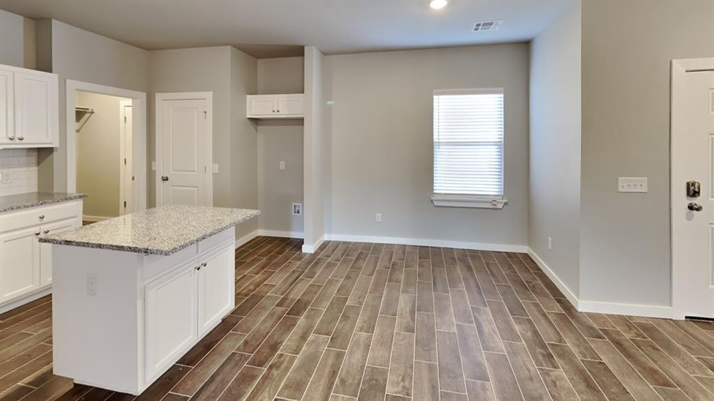12417 Ride Avenue Property Photo 9