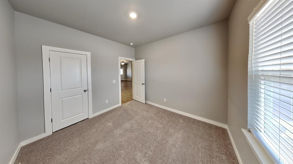 12417 Ride Avenue Property Photo 15