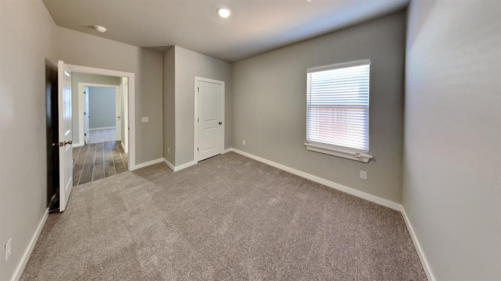 12417 Ride Avenue Property Photo 17
