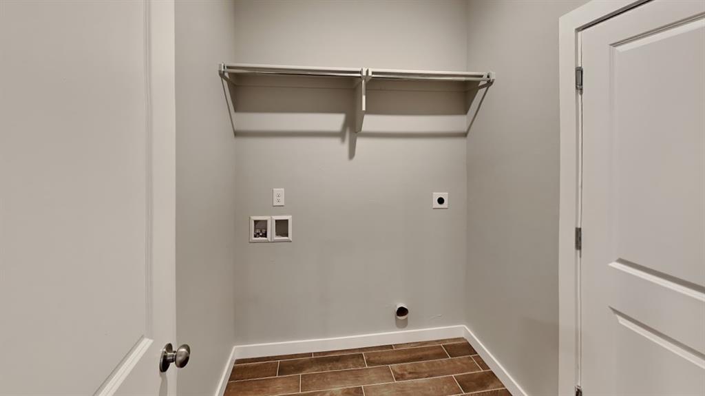 12417 Ride Avenue Property Photo 18