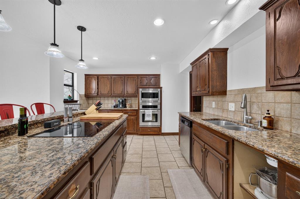 1809 Nighthawk Court Property Photo 14
