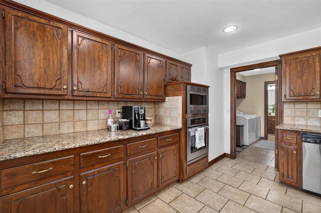 1809 Nighthawk Court Property Photo 15