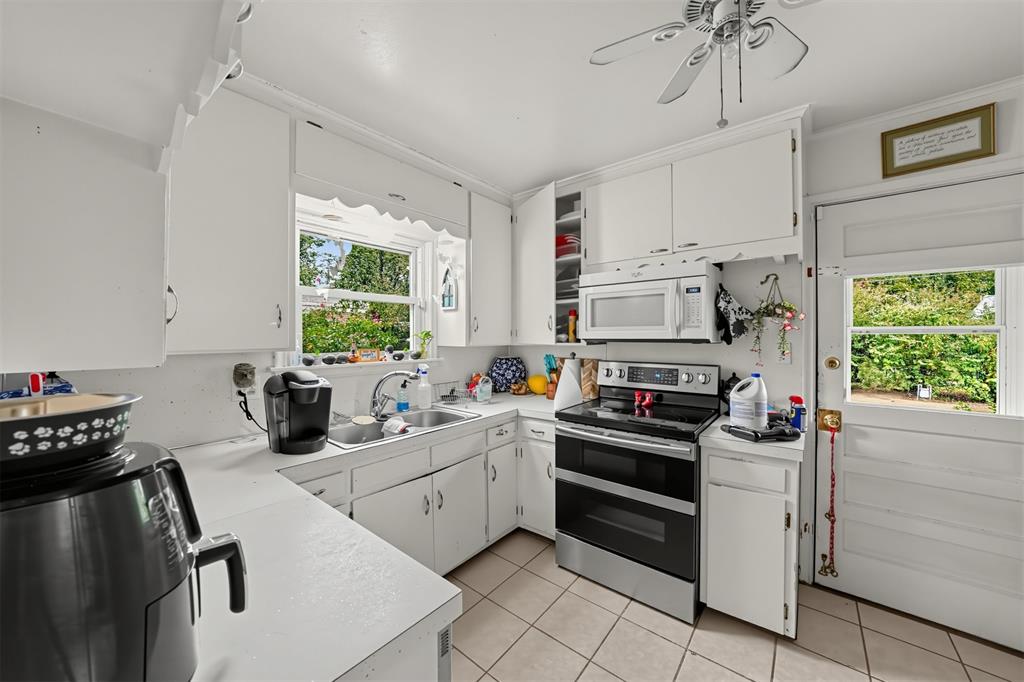4029 E 27th Street Property Photo 16