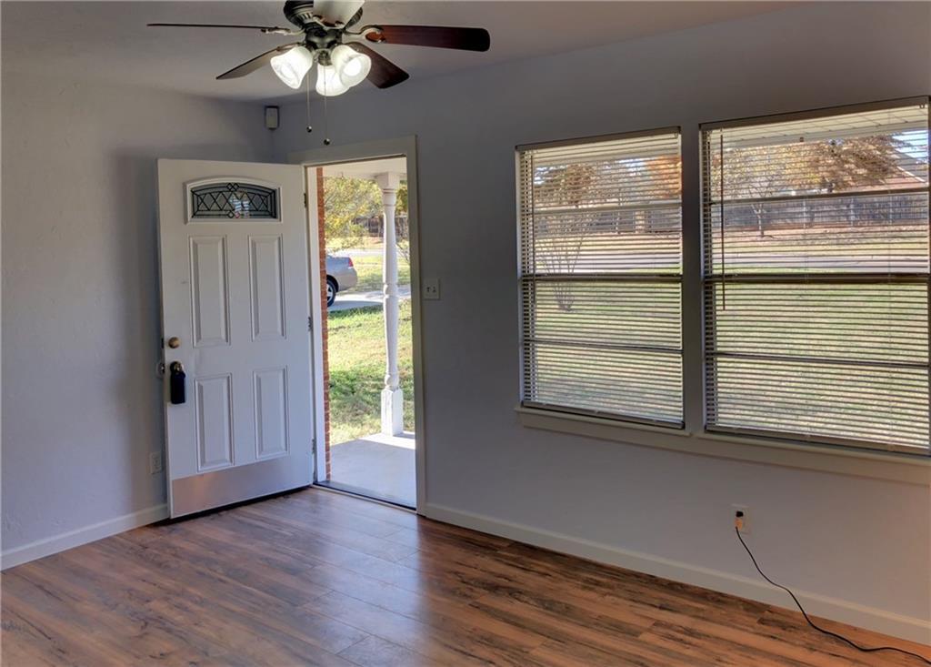 812 N Midwest Boulevard Property Photo 2