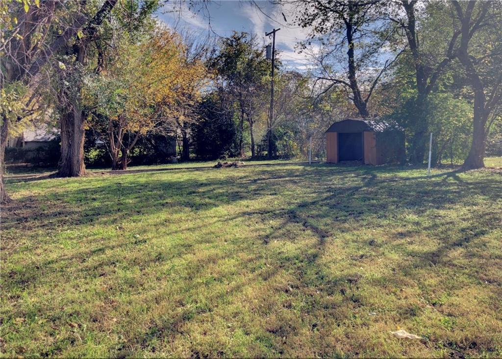 812 N Midwest Boulevard Property Photo 14