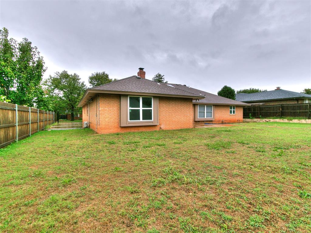 8232 Nw 100th Street Property Photo 43