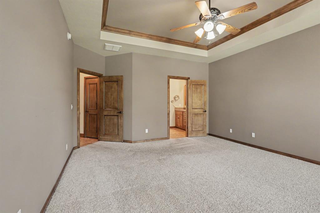 2237 Waterford Lane Property Photo 15