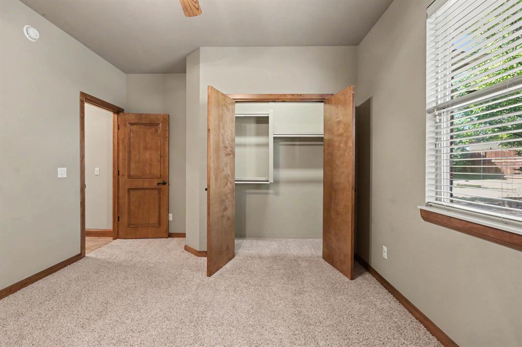 2237 Waterford Lane Property Photo 24