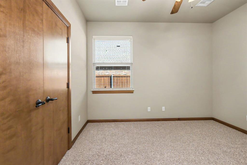 2237 Waterford Lane Property Photo 26