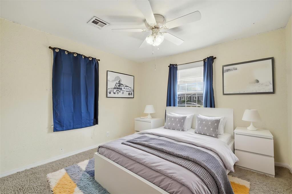 1021 E Walnut Street Property Photo 17