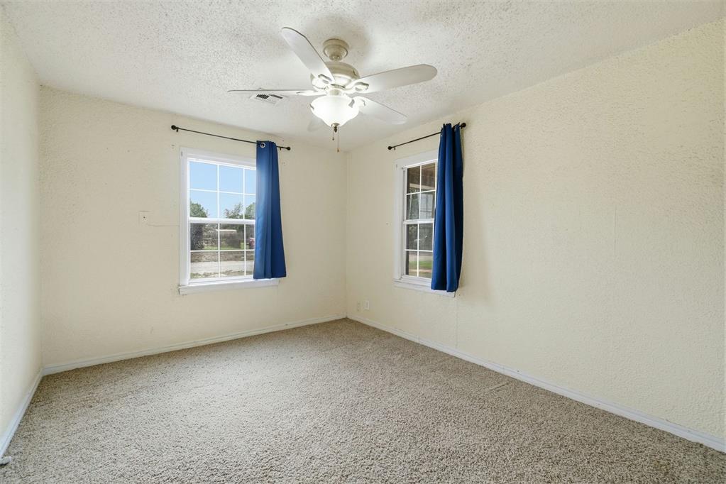 1021 E Walnut Street Property Photo 18