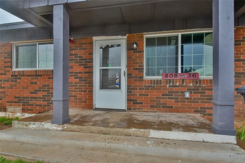 808 Ne 36th Street Property Photo 1