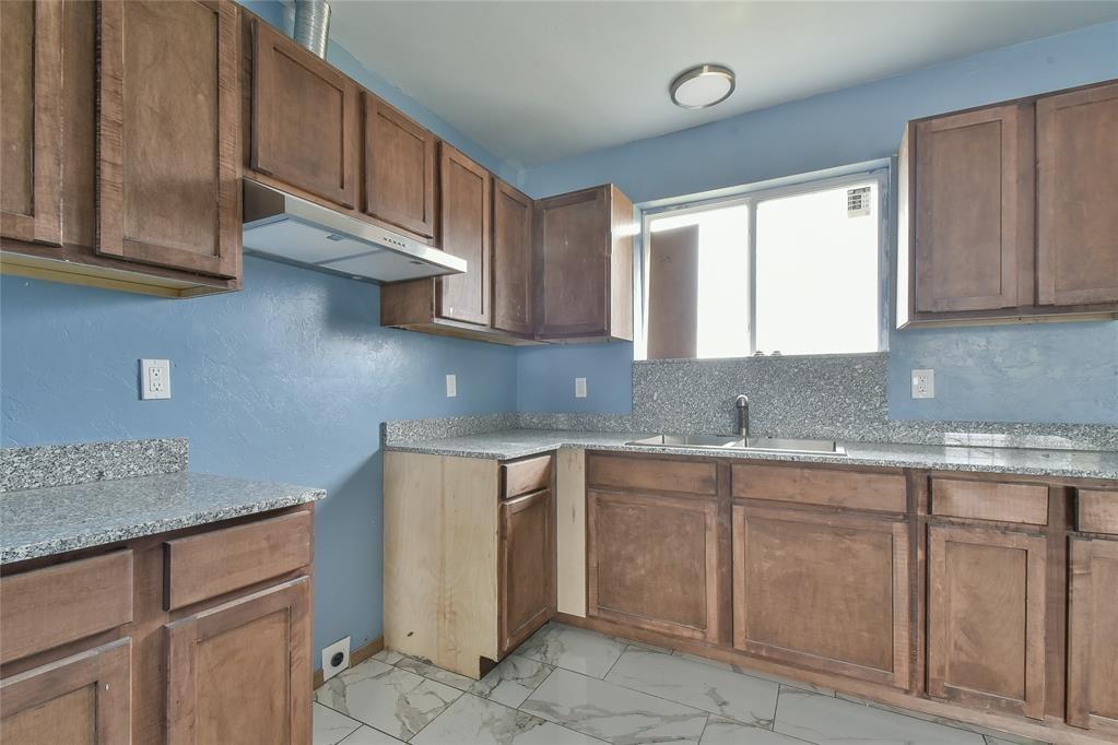 808 Ne 36th Street Property Photo 9