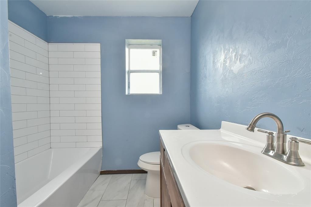 808 Ne 36th Street Property Photo 14