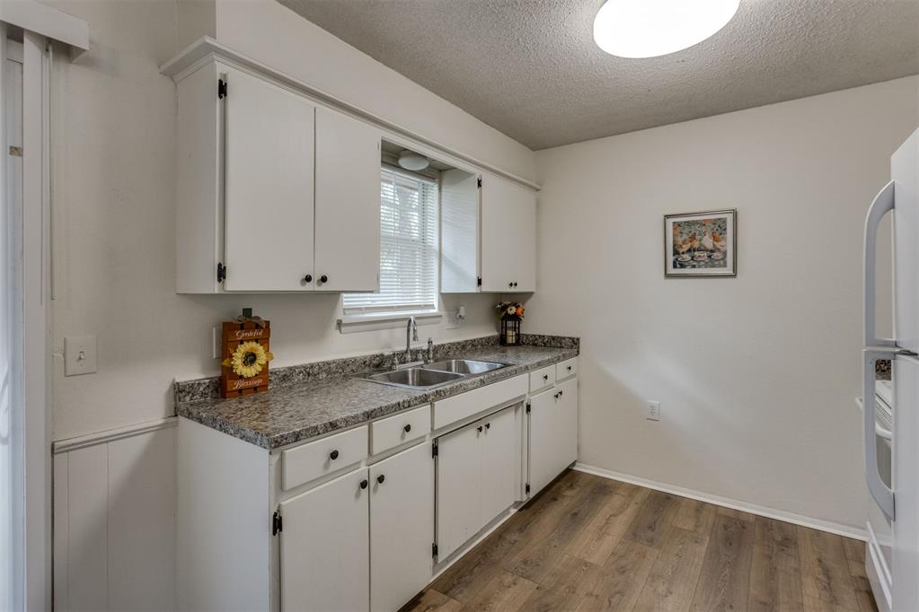 1209 N Christine Drive Property Photo 16