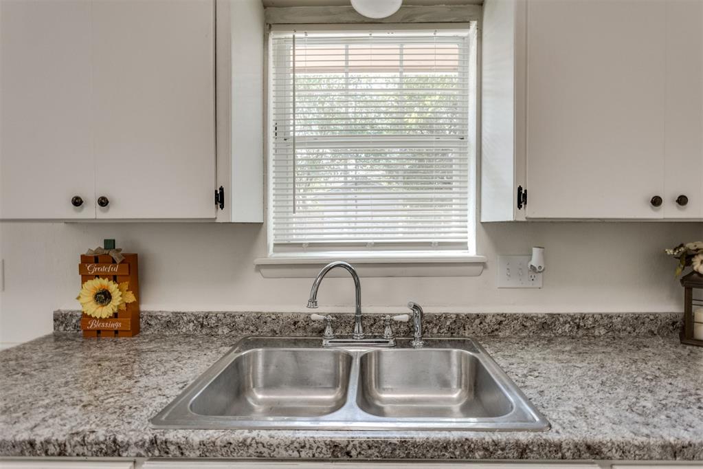 1209 N Christine Drive Property Photo 18