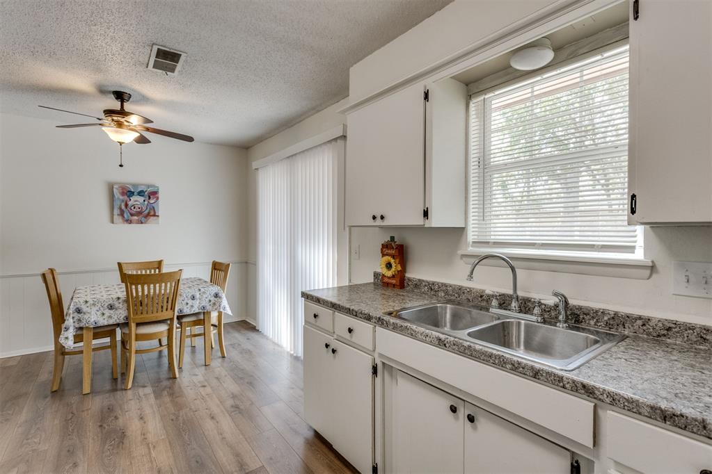 1209 N Christine Drive Property Photo 19
