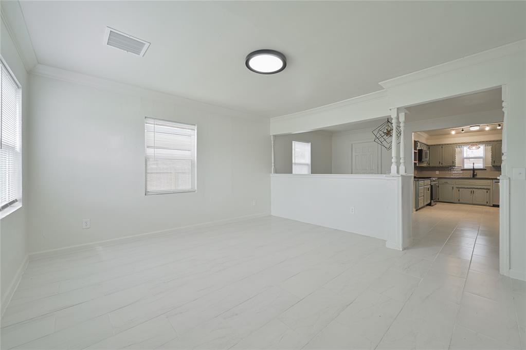 1225 Sw 41st Street Property Photo 3