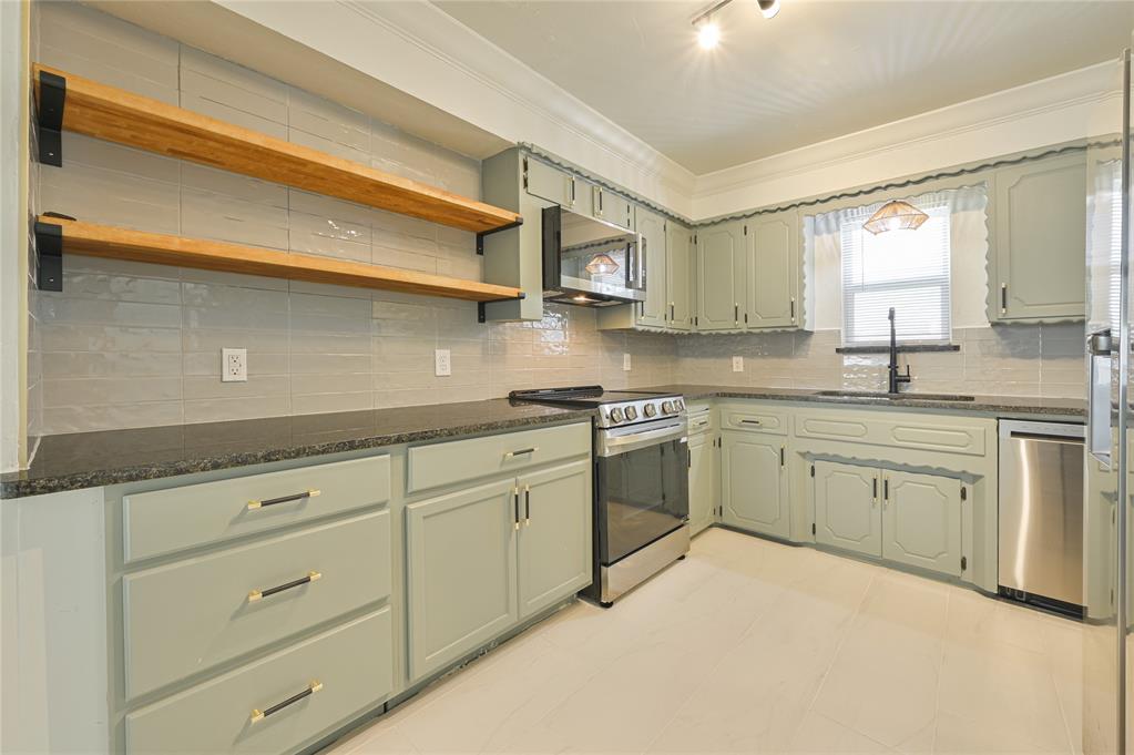 1225 Sw 41st Street Property Photo 10