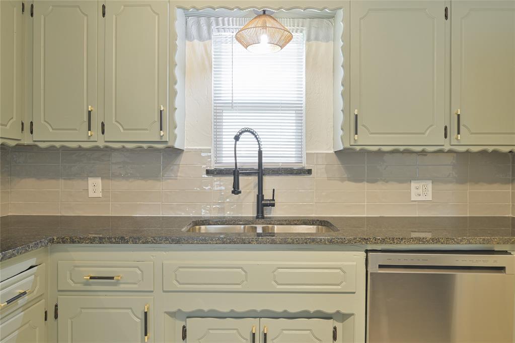 1225 Sw 41st Street Property Photo 11