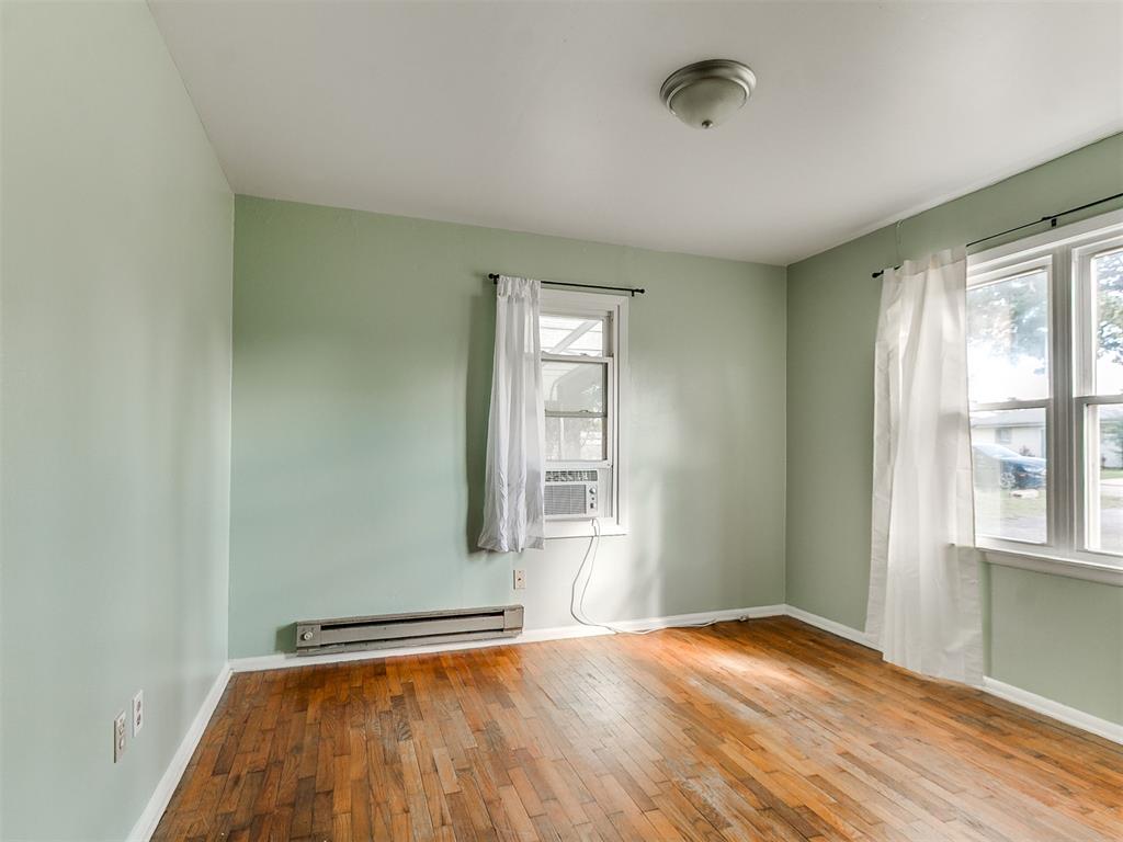 117 W Clegern Avenue Property Photo 9